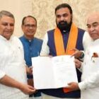 सम्राट चौधरी कल लेंगे सीएम पद की शपथ, राज्यपाल से मिलकर पेश किया सरकार बनाने का दावा