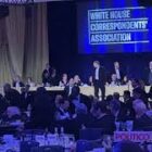 अमेरिका के वॉशिंगटन हिल्टन होटल में व्हाइट हाउस कॉरेस्पोंडेंट्स डिनर के दौरान फायरिंग से अफरा-तफरी